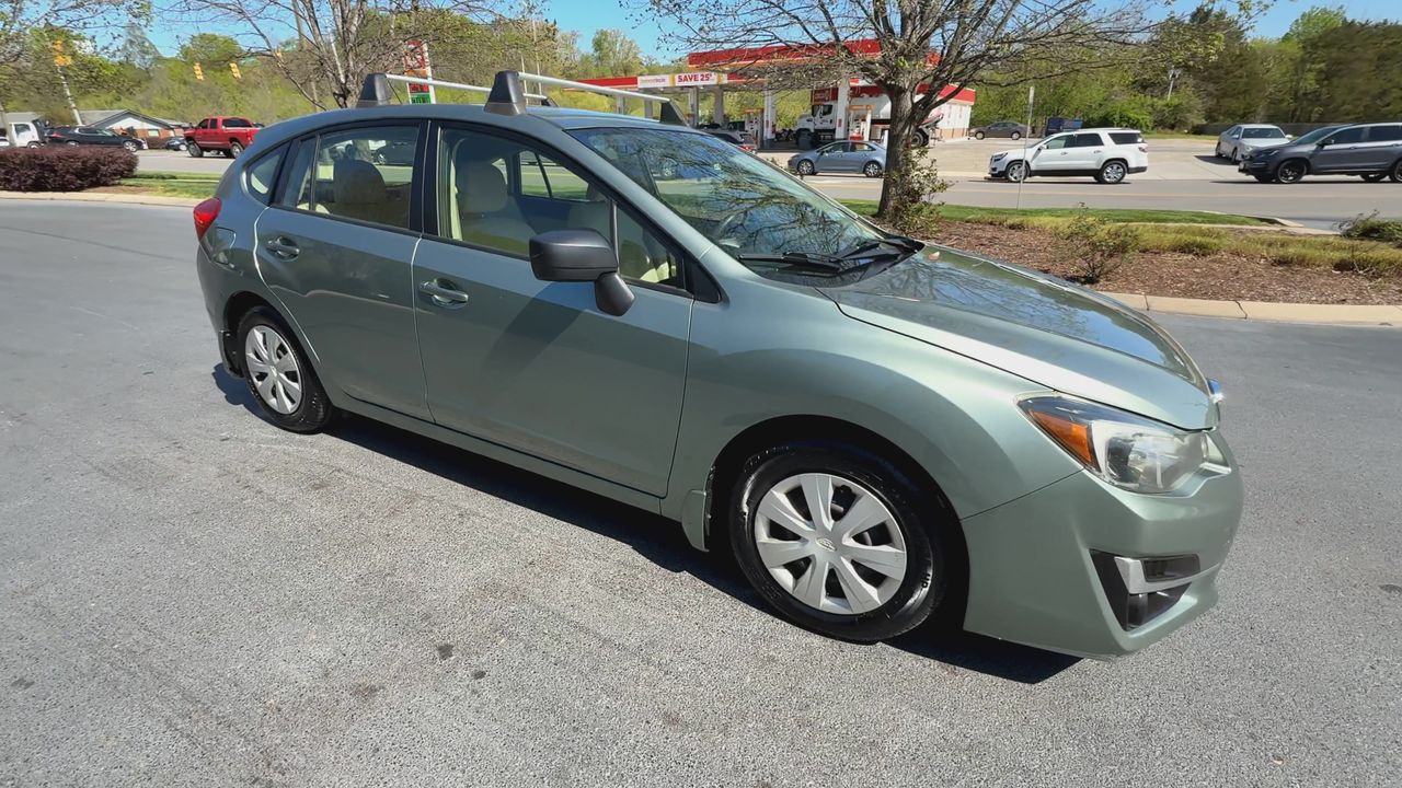 2015 Subaru Impreza 2.0i photo 2
