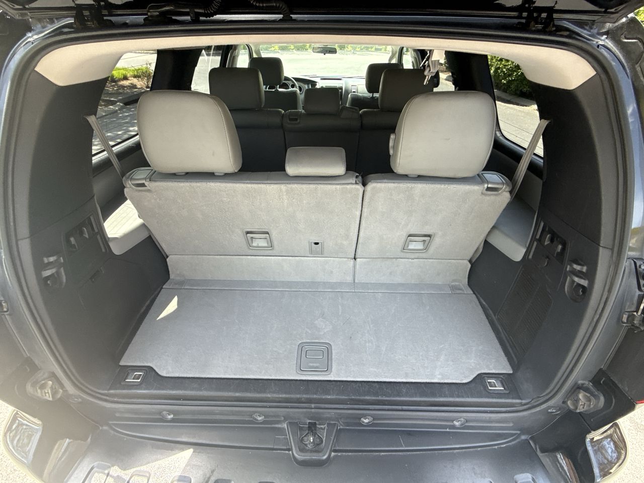 2012 Toyota Sequoia SR5 photo 22