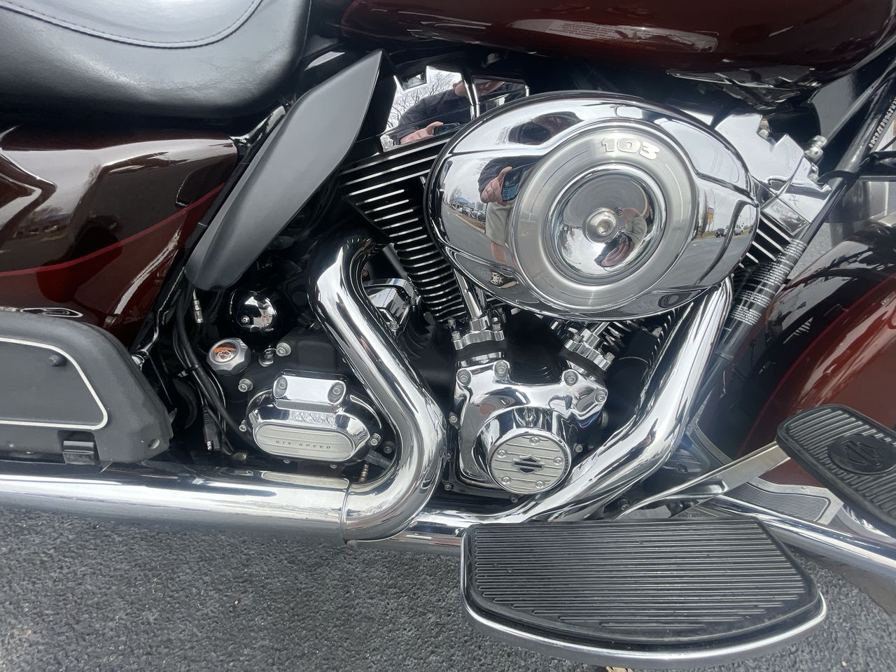 2011 Harley Davidson Electra Glide Ultra Limited FLHTK photo 3