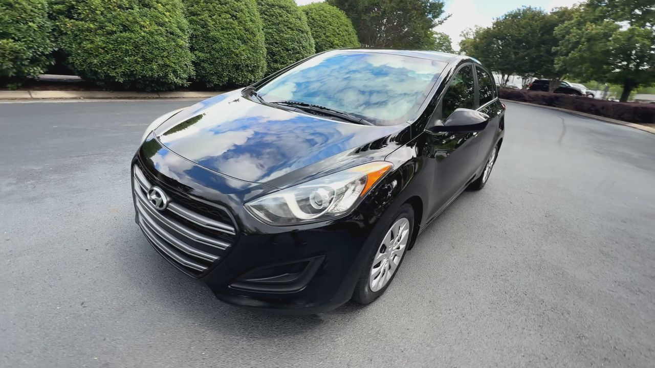 2016 Hyundai Elantra GT Base photo 4