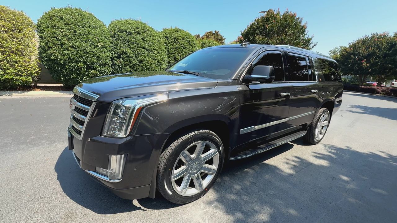 2019 Cadillac Escalade ESV Luxury photo 4
