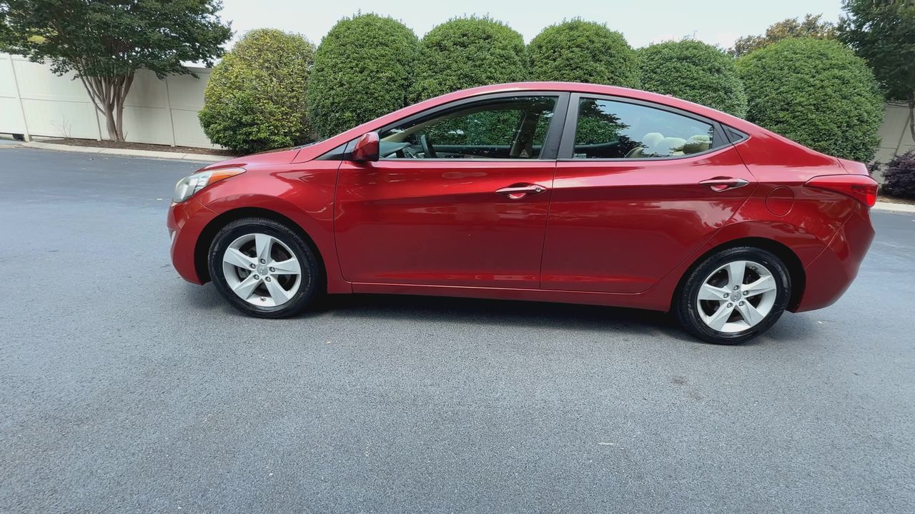 2013 Hyundai Elantra GLS photo 4