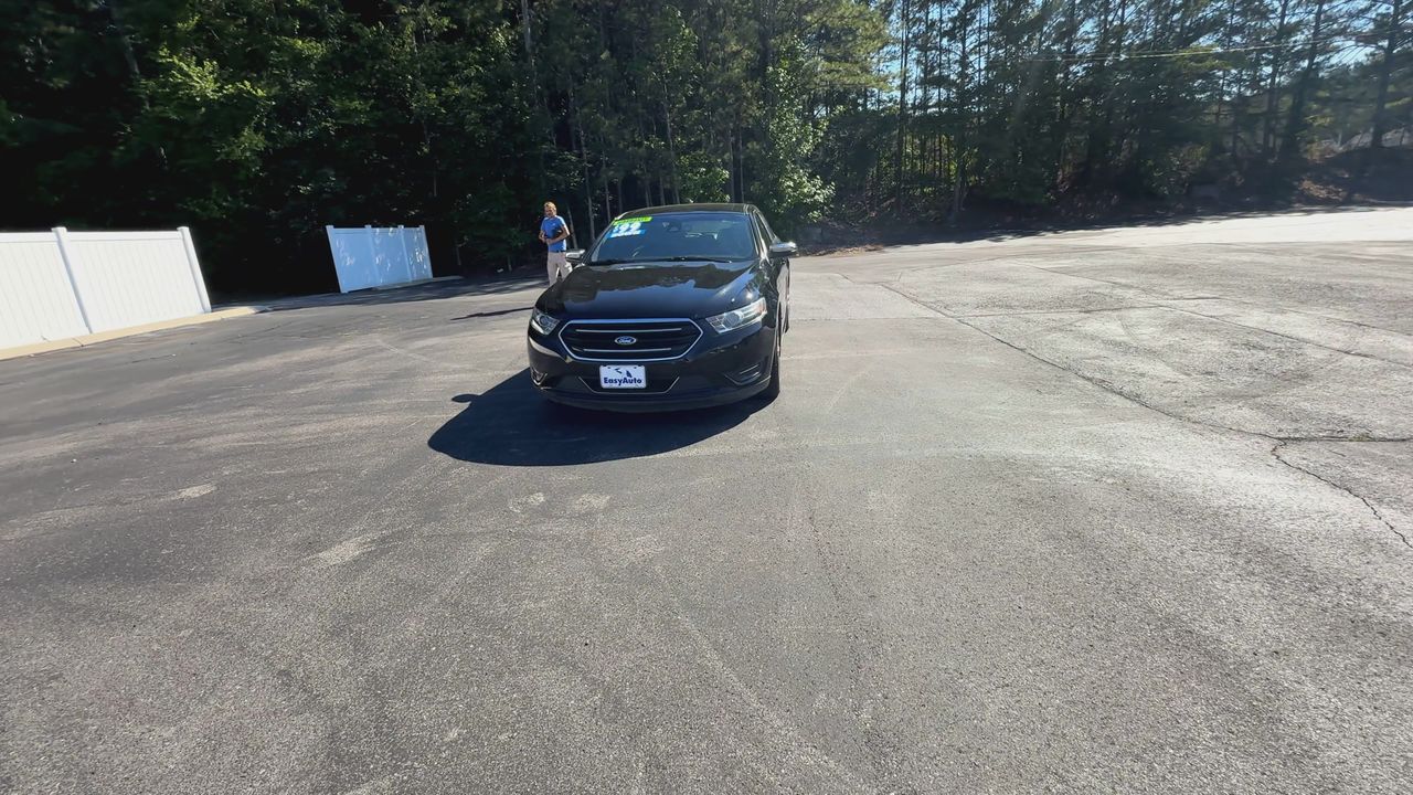 2017 Ford Taurus Limited photo 3