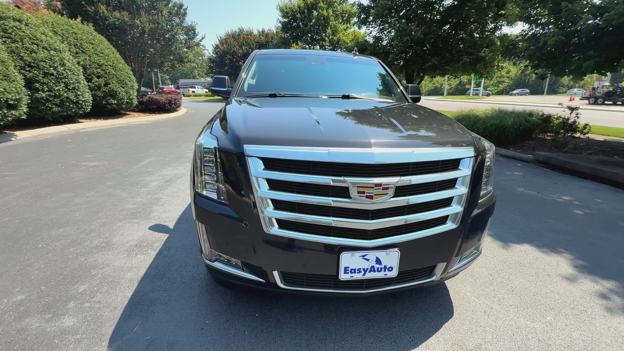 2019 Cadillac Escalade ESV Luxury photo 3
