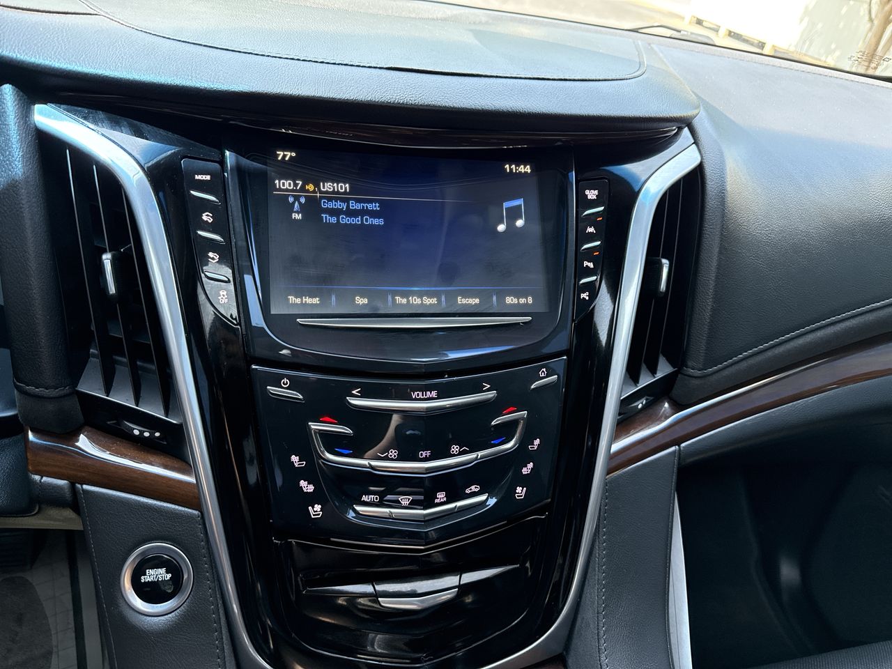 2019 Cadillac Escalade ESV Luxury photo 16