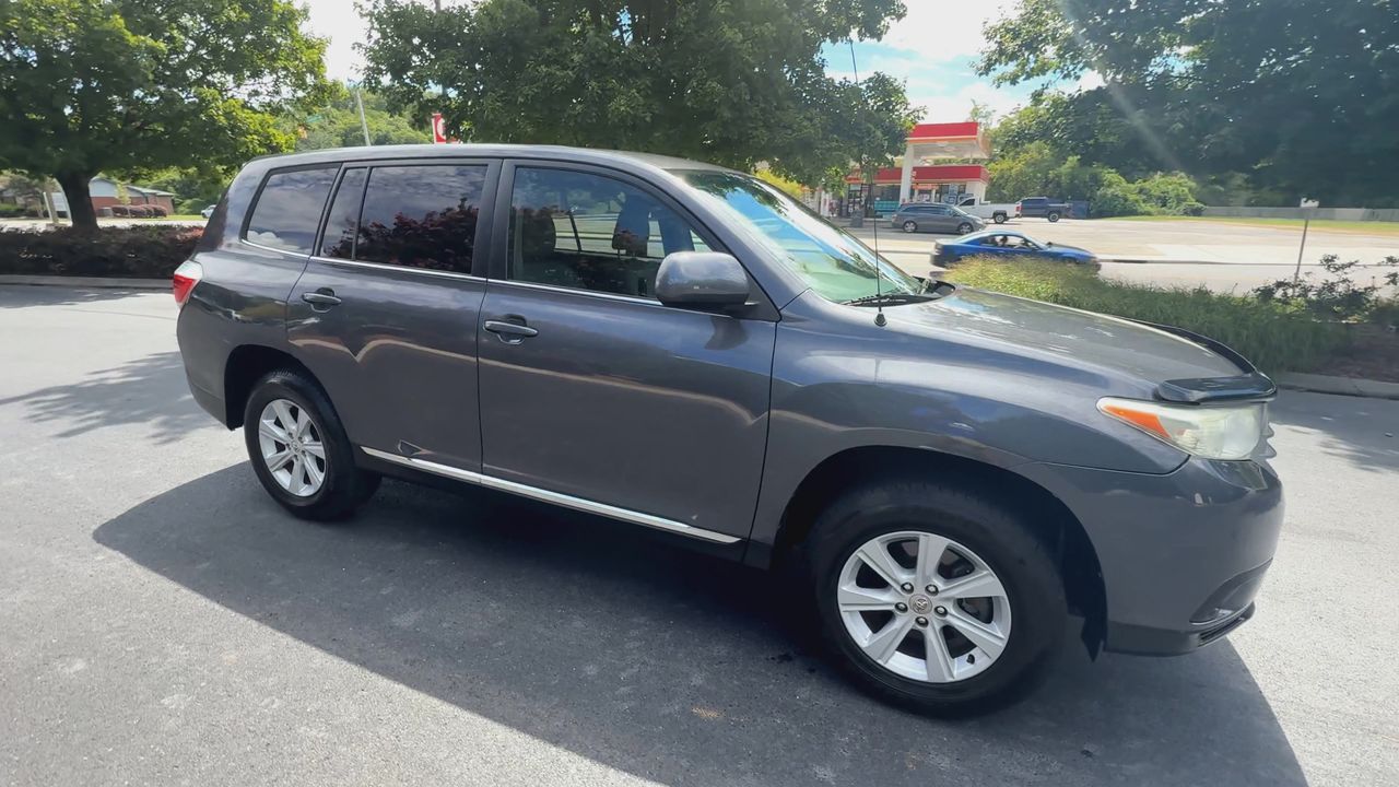 2012 Toyota Highlander Base Hybrid photo 2