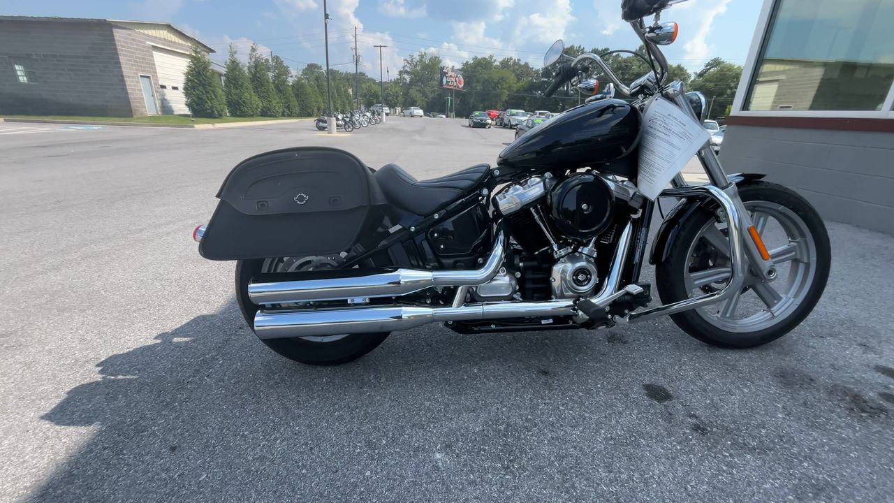 2022 Harley Davidson Softail Standard FXST photo 2