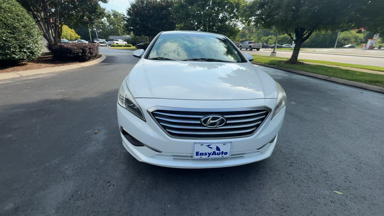 2017 Hyundai Sonata SE photo 2