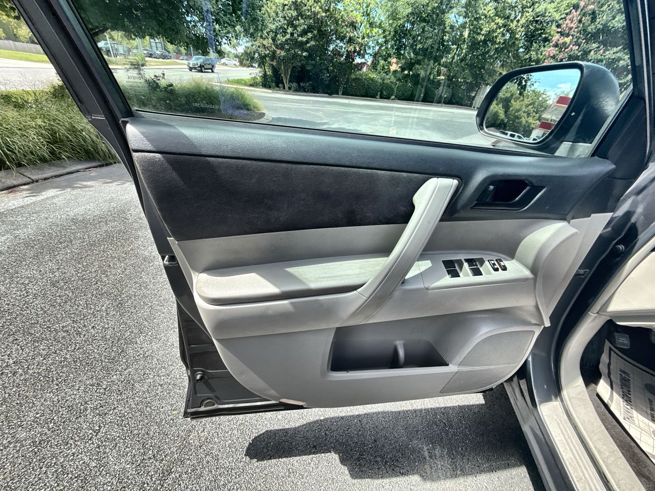 2012 Toyota Highlander Base Hybrid photo 12