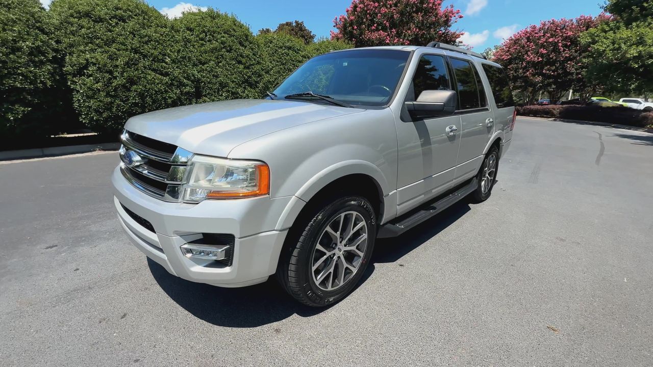 2017 Ford Expedition XLT photo 4