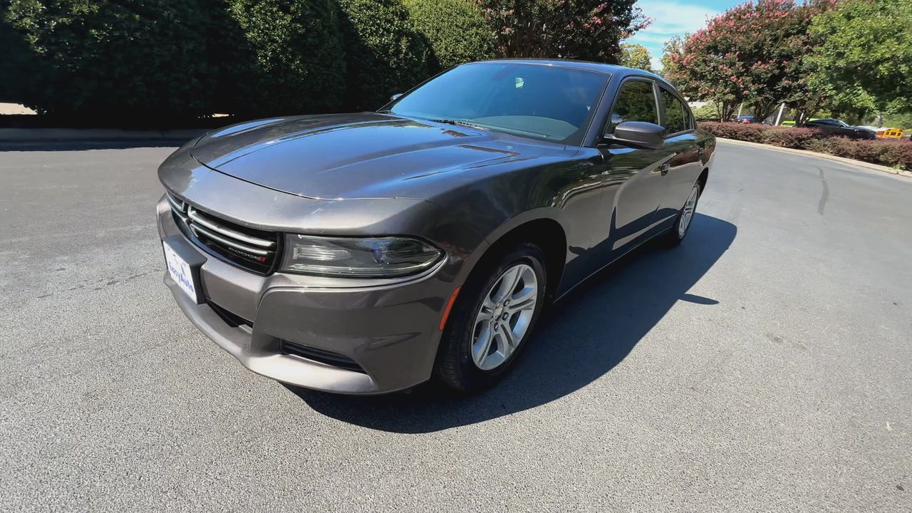 2016 Dodge Charger SE photo 4