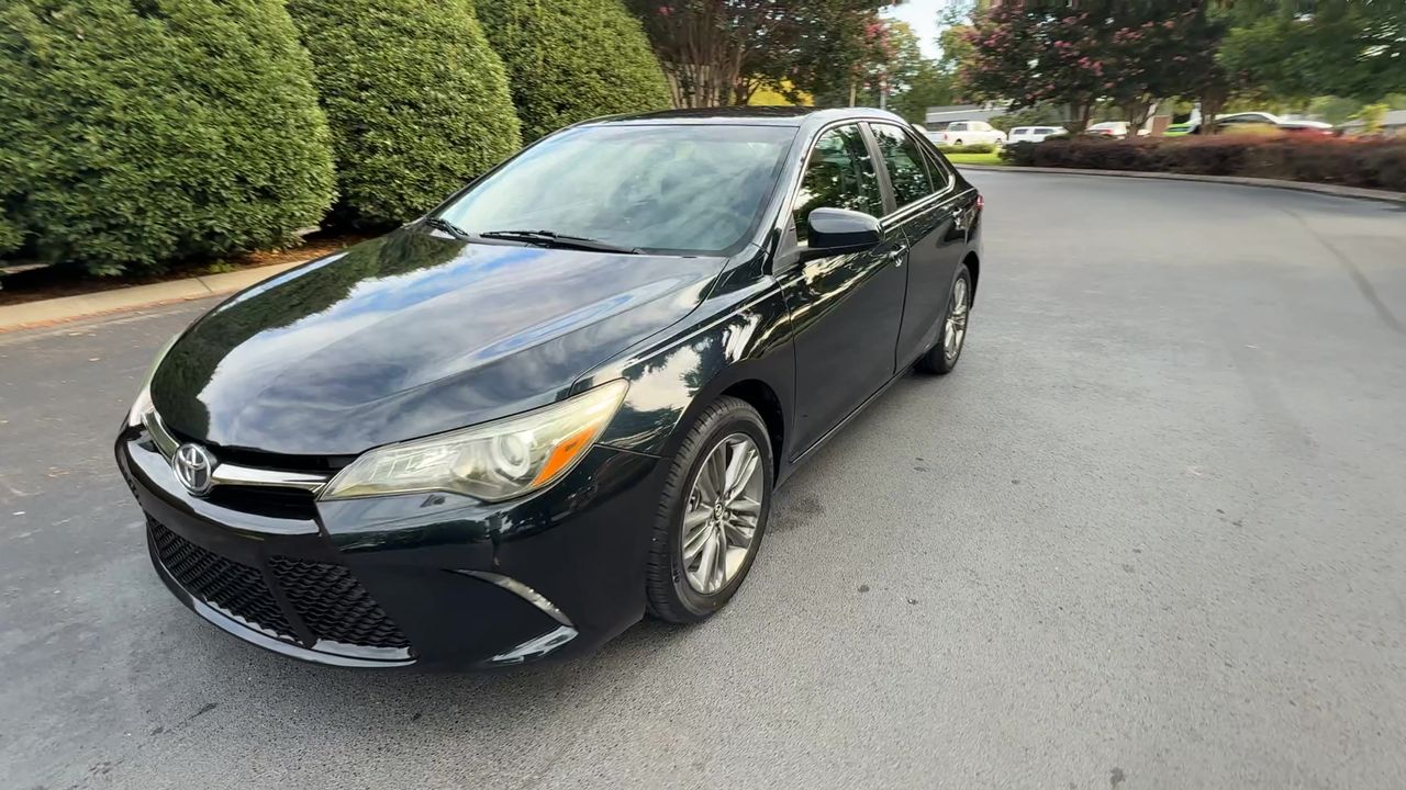 2017 Toyota Camry XLE XSE photo 3