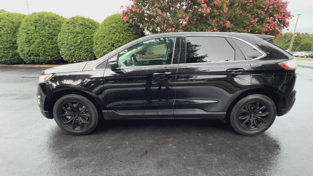 2016 Ford Edge SEL photo 3