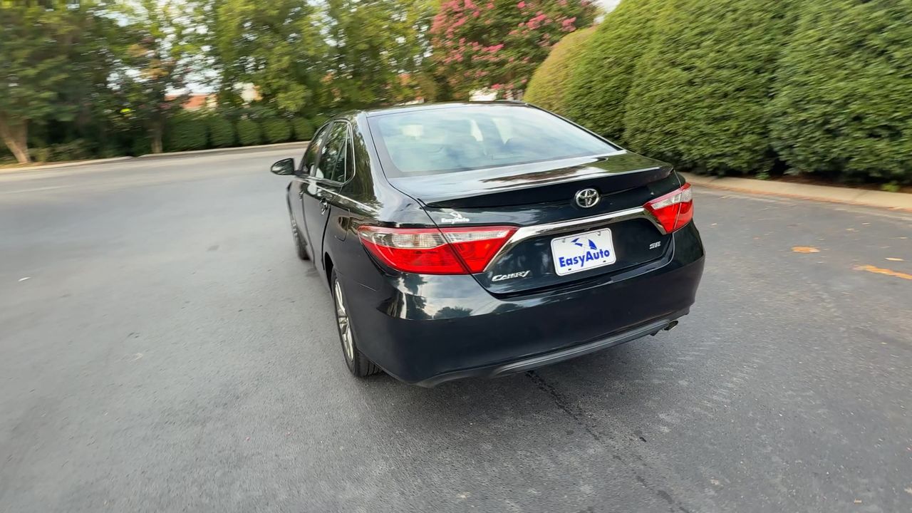 2017 Toyota Camry XLE XSE photo 6