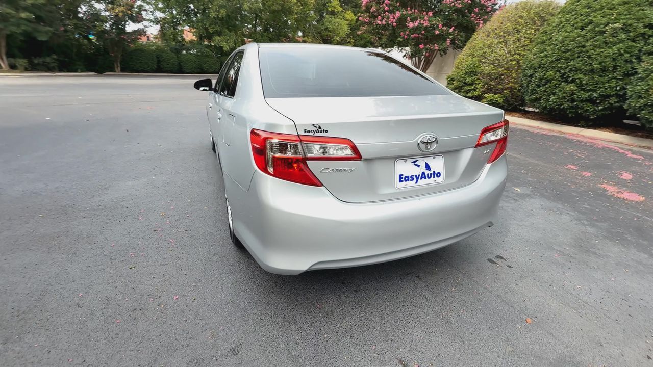 2013 Toyota Camry photo 7