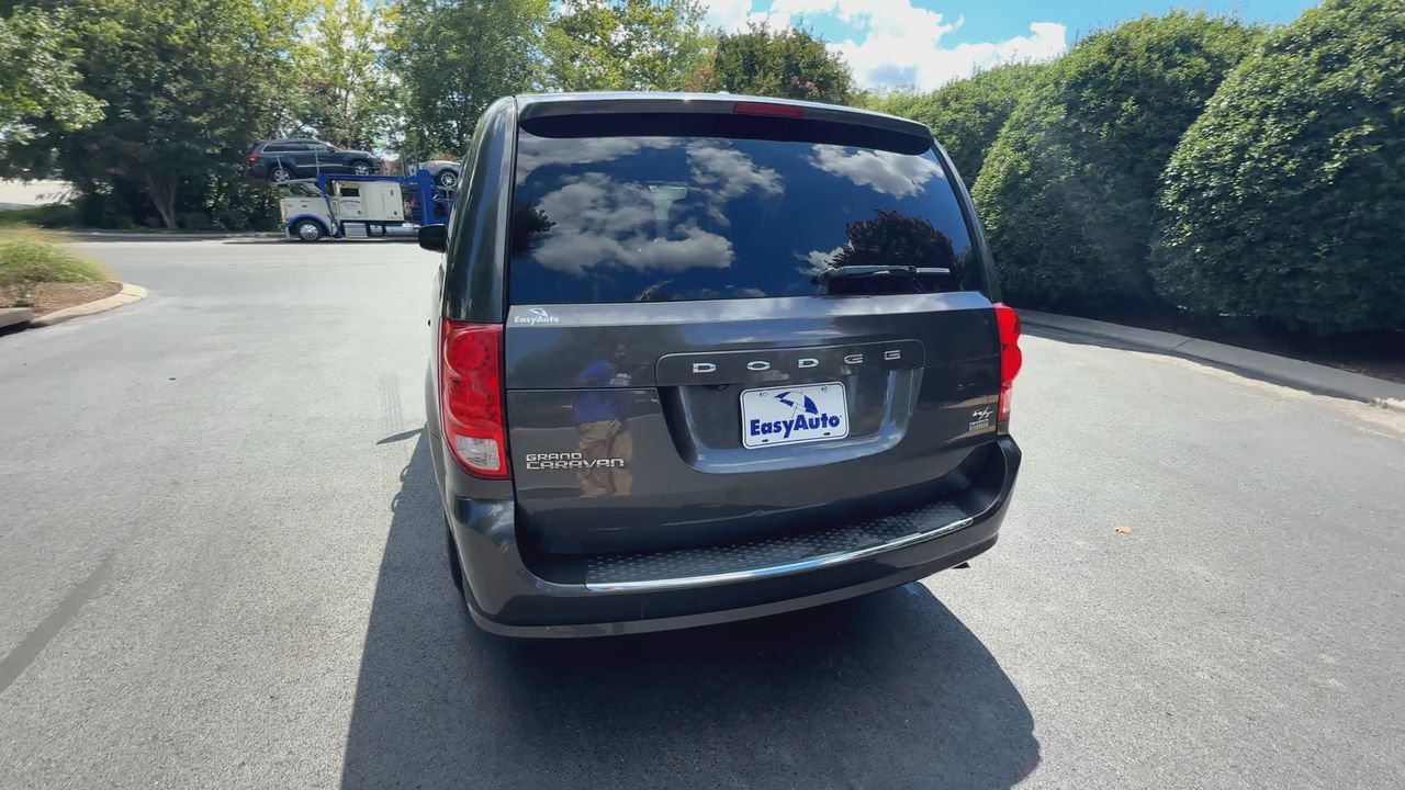 2016 Dodge Grand Caravan R/T photo 7