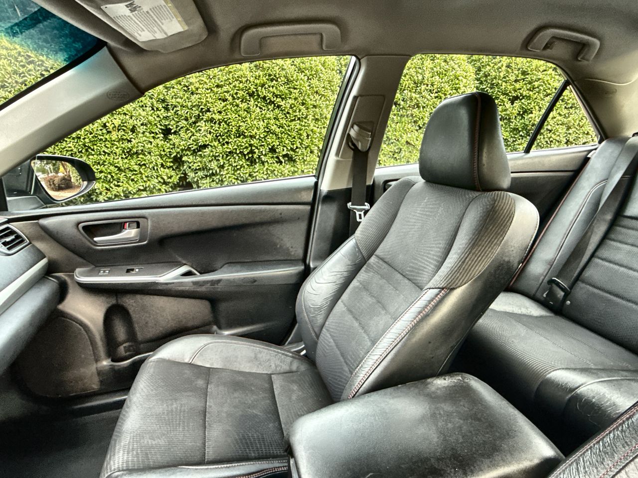 2017 Toyota Camry XLE XSE photo 18
