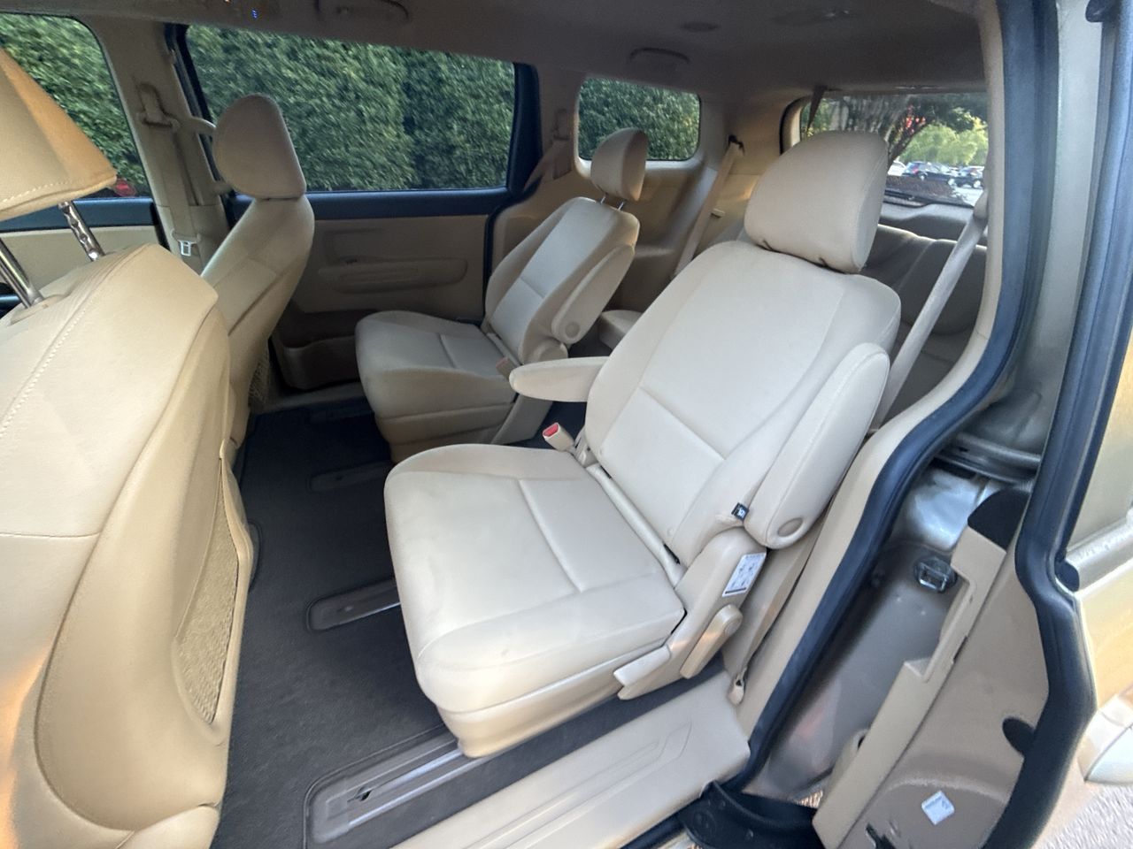 2015 Kia Sedona LX photo 19