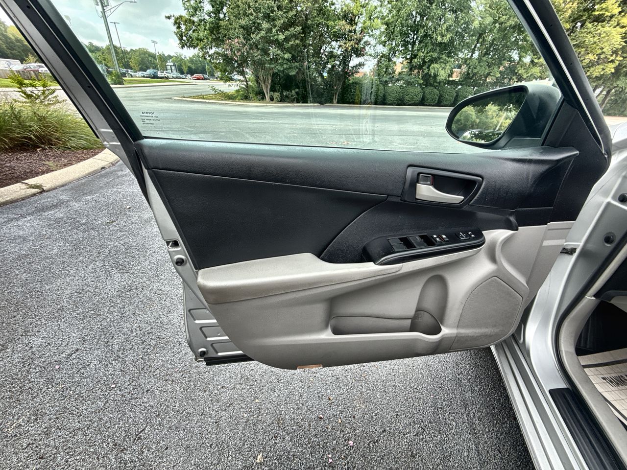 2013 Toyota Camry photo 12