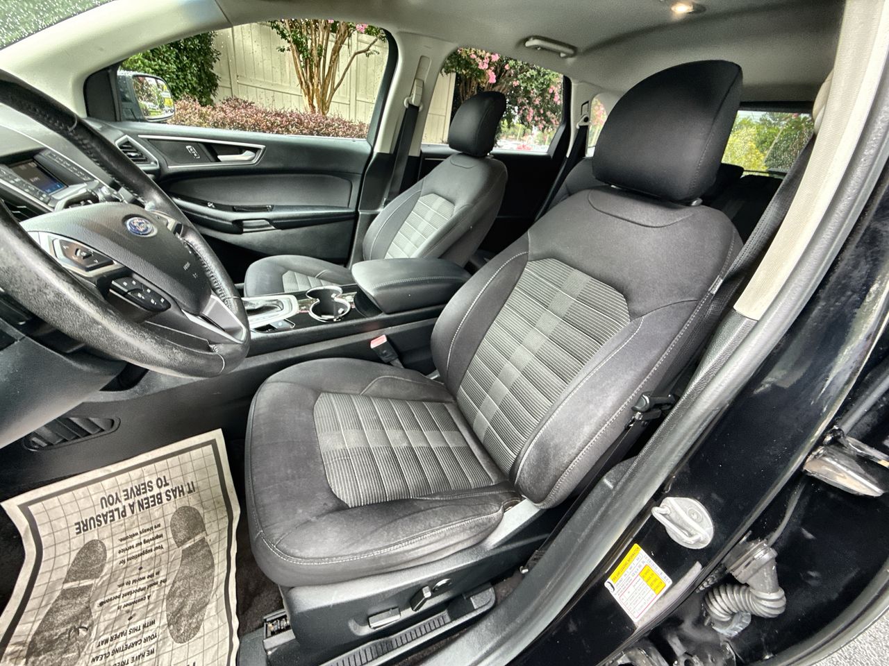 2016 Ford Edge SEL photo 10