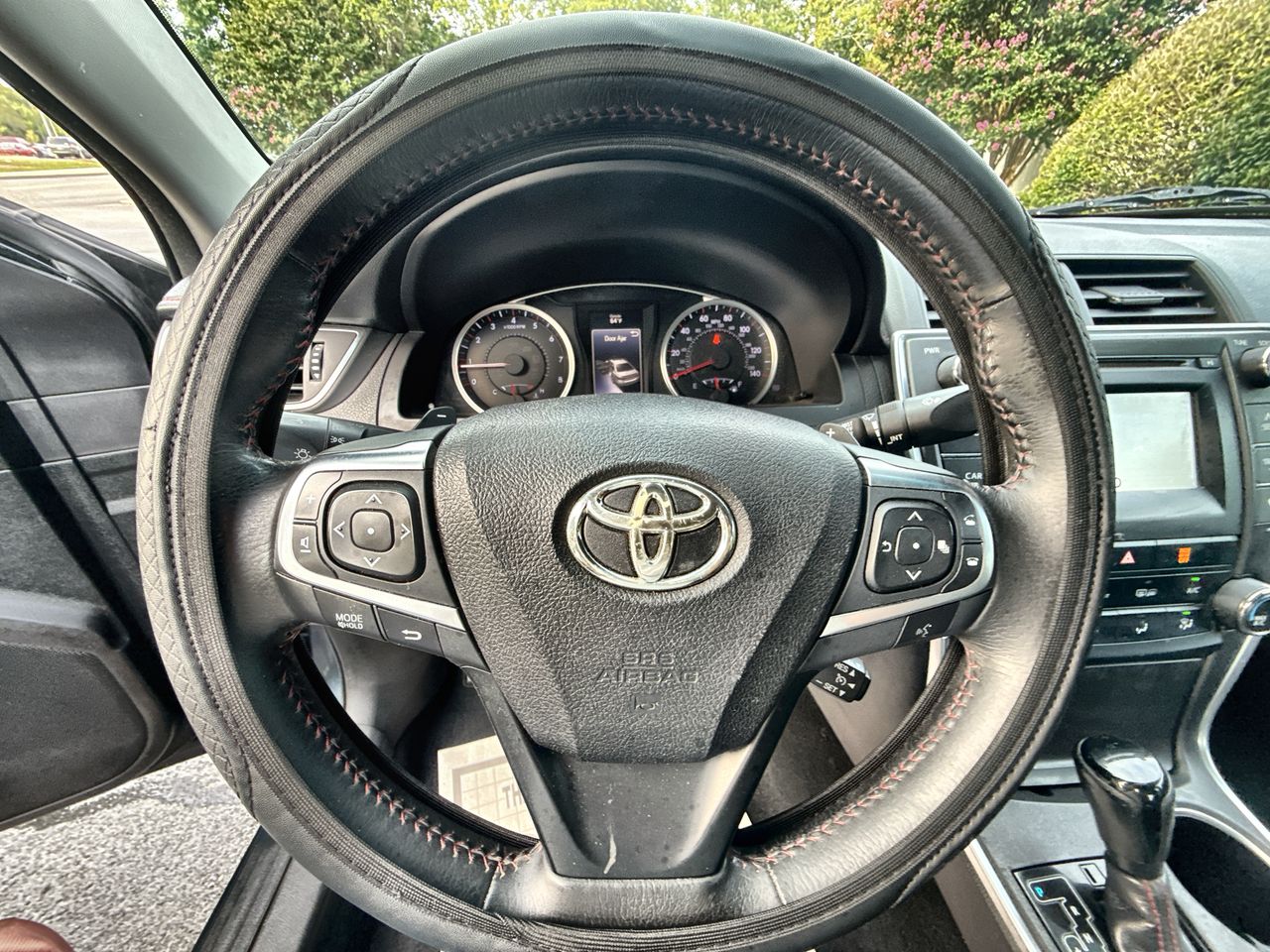 2017 Toyota Camry XLE XSE photo 14