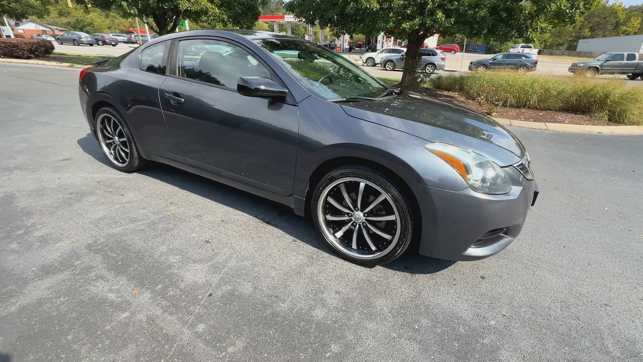 2013 Nissan Altima 2.5 S photo 2