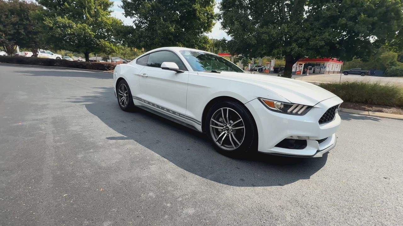 2016 Ford Mustang EcoBoost photo 2