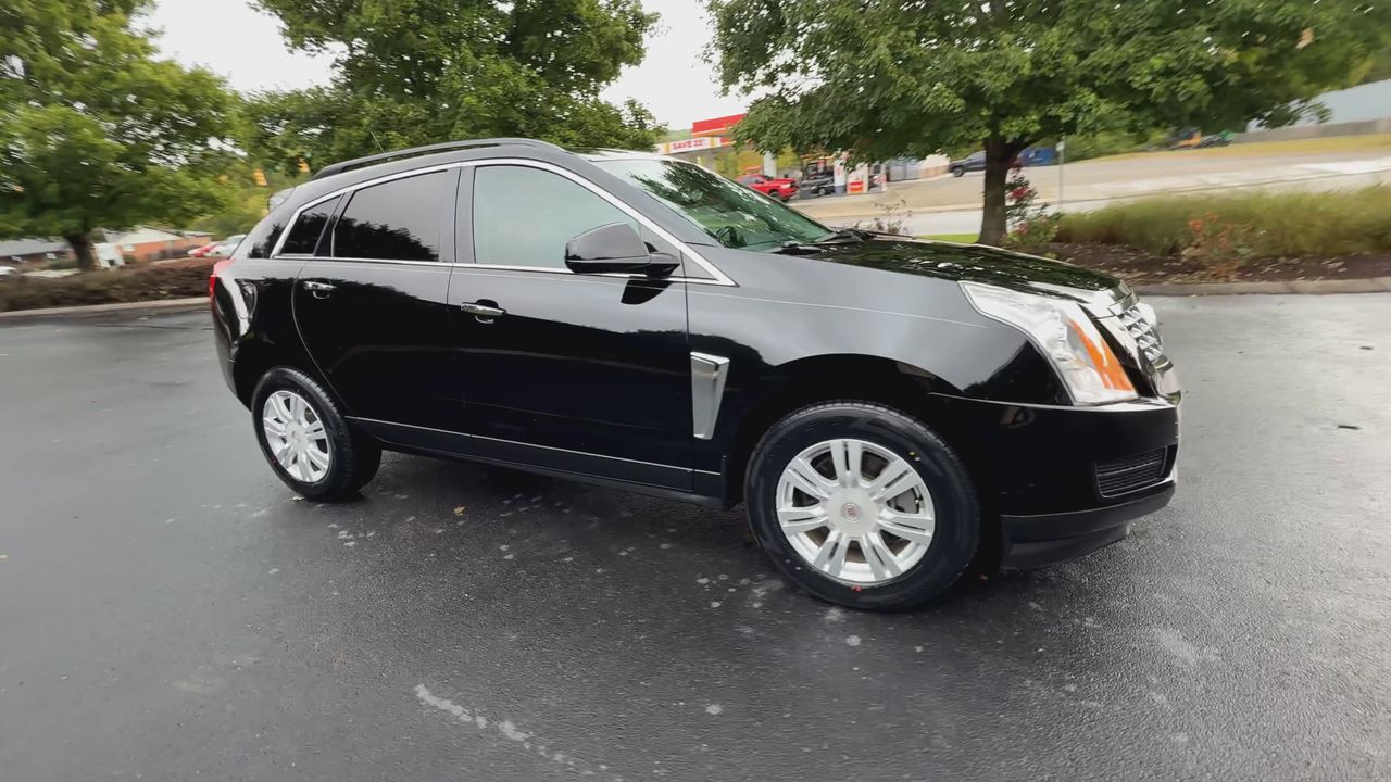 2015 Cadillac SRX photo 2