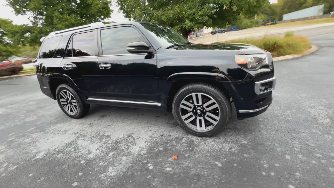 2016 Toyota 4Runner Limited photo 2