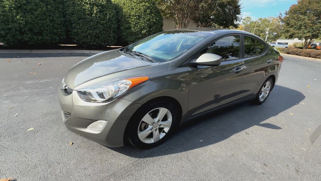 2013 Hyundai Elantra GLS Limited GS SE Tech photo 3
