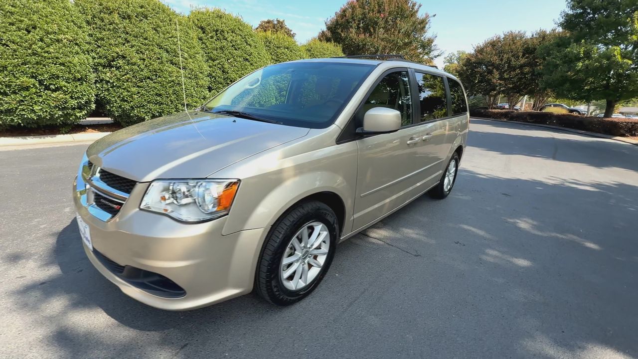 2015 Dodge Grand Caravan SXT photo 4