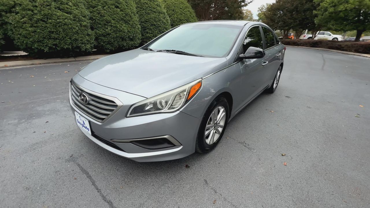 2016 Hyundai Sonata SE photo 4