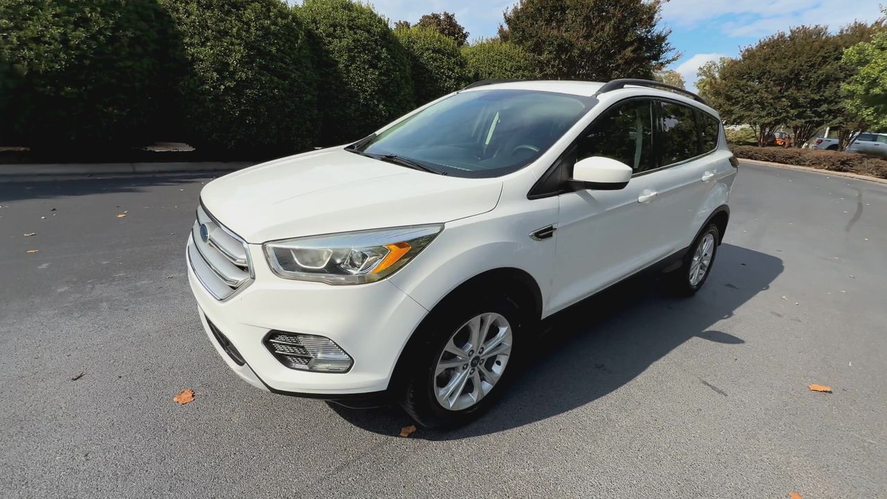 2017 Ford Escape SE photo 4