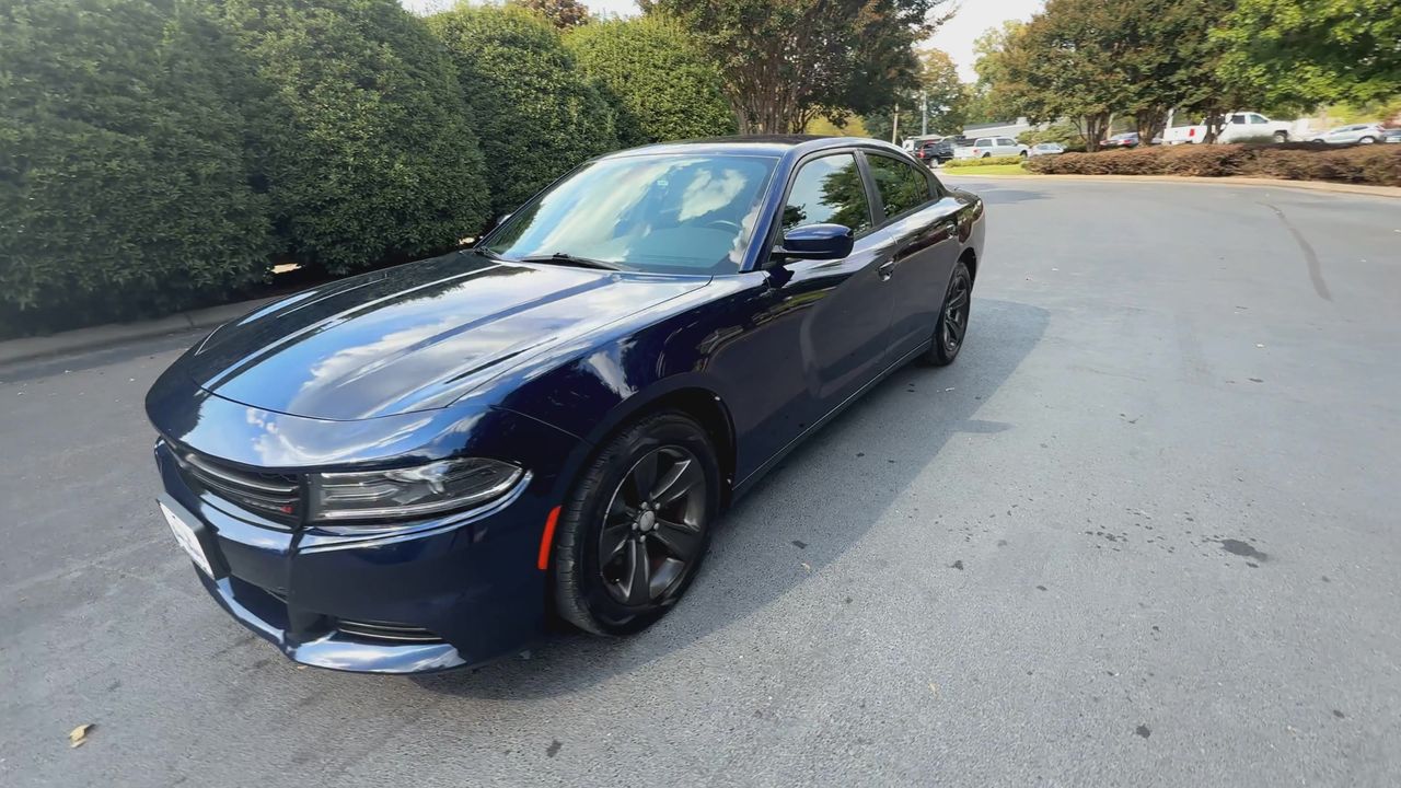 2015 Dodge Charger SE photo 4