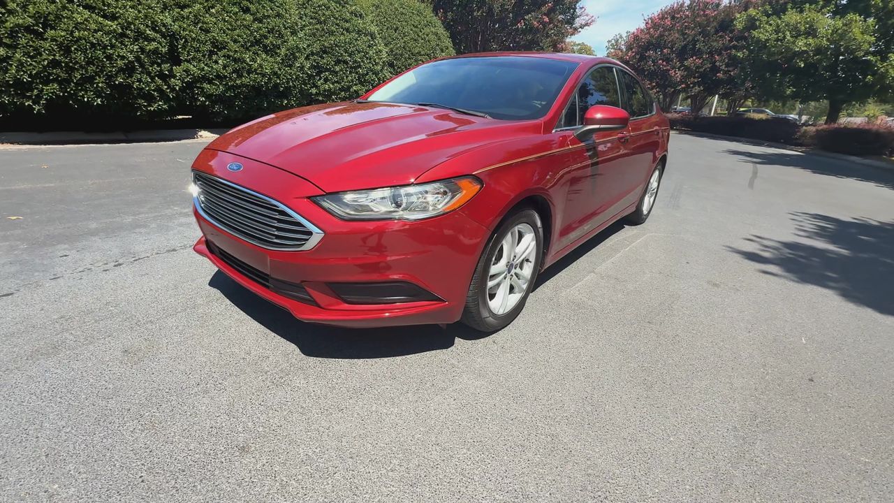 2018 Ford Fusion SE photo 2