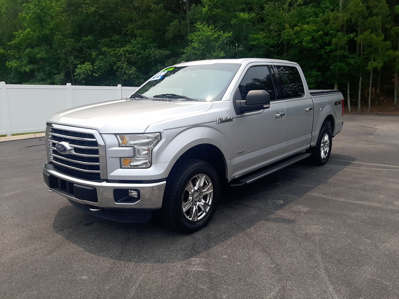 2016 Ford F-150 XLT photo 4