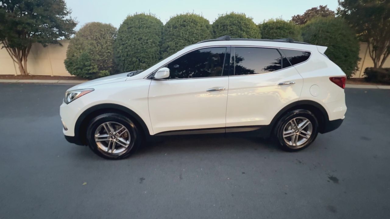 2017 Hyundai Santa Fe Sport photo 4