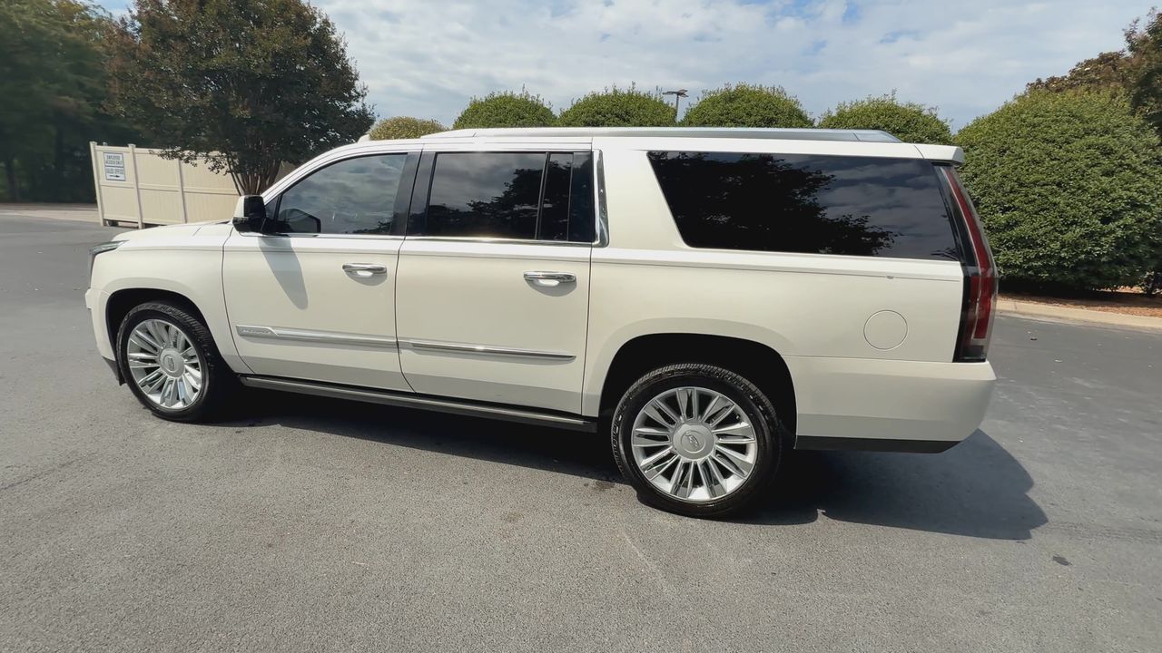 2016 Cadillac Escalade ESV Platinum photo 6
