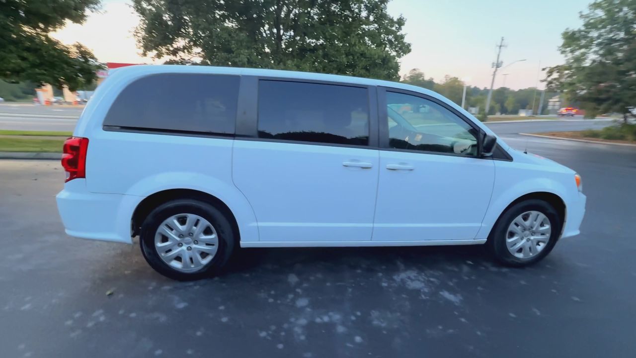2018 Dodge Grand Caravan SE photo 9