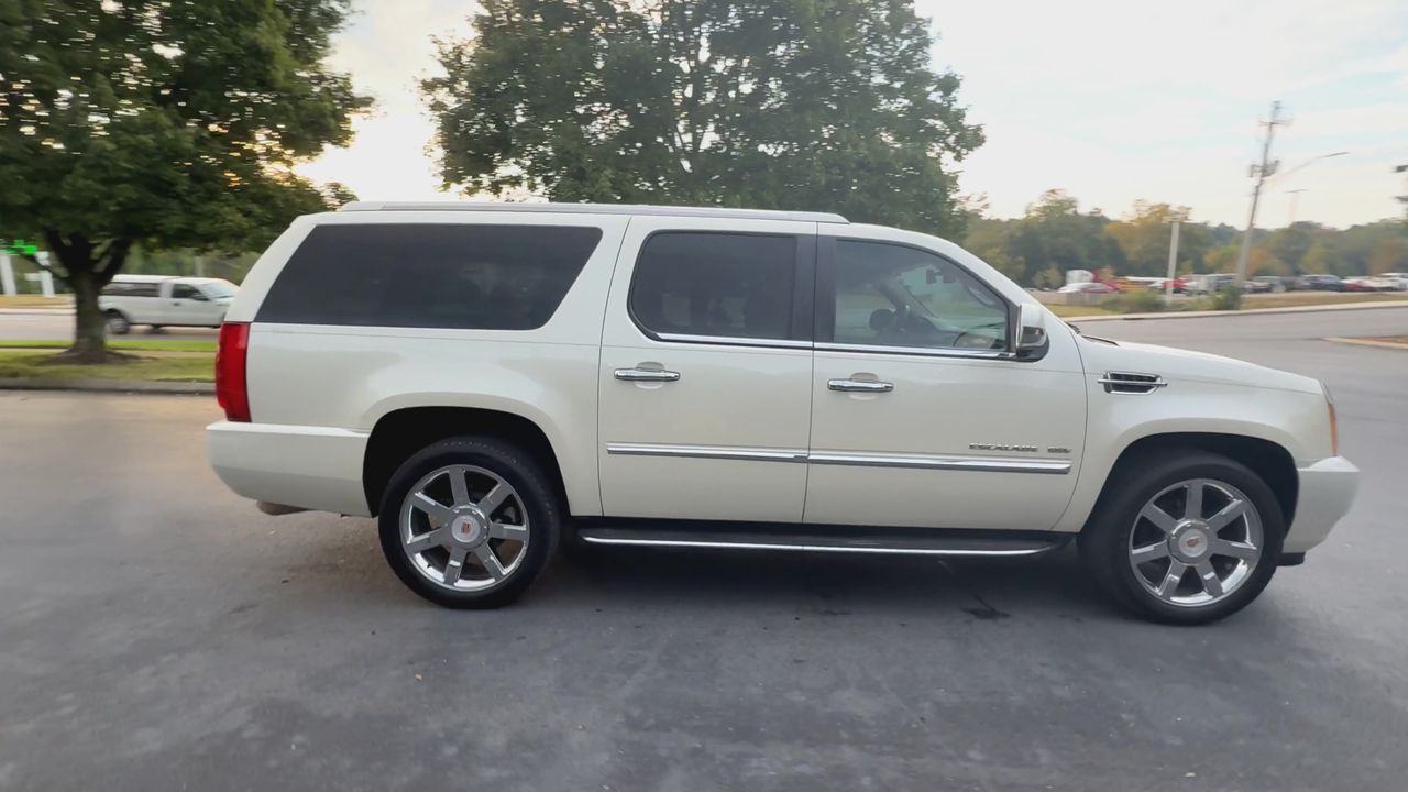 2014 Cadillac Escalade ESV Luxury photo 9