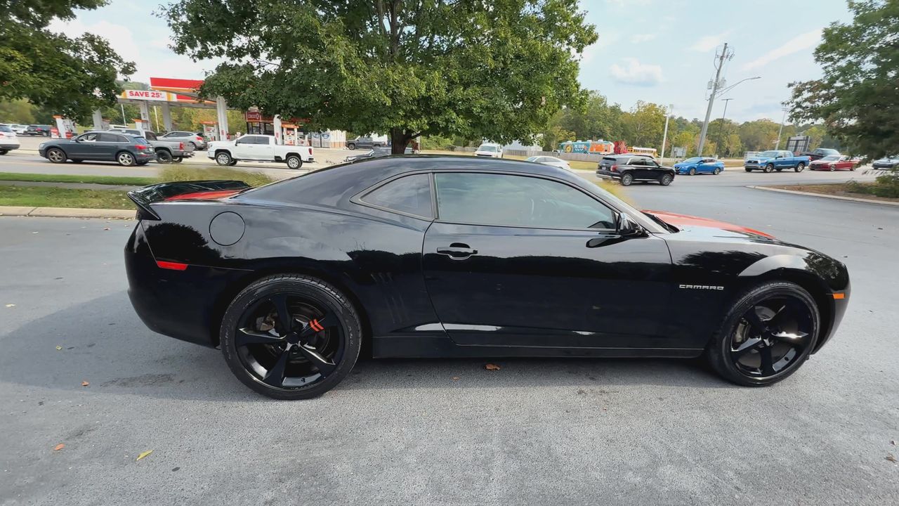 2013 Chevrolet Camaro 2LT photo 9