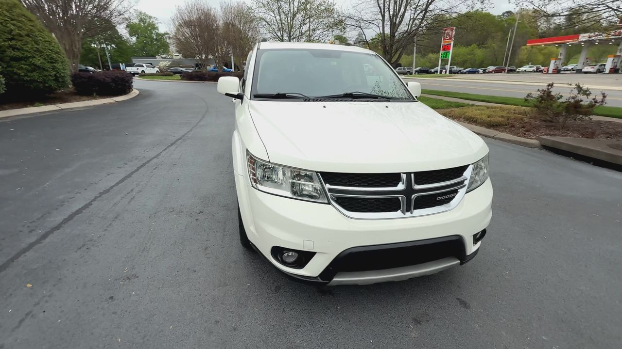 2012 Dodge Journey SXT photo 3