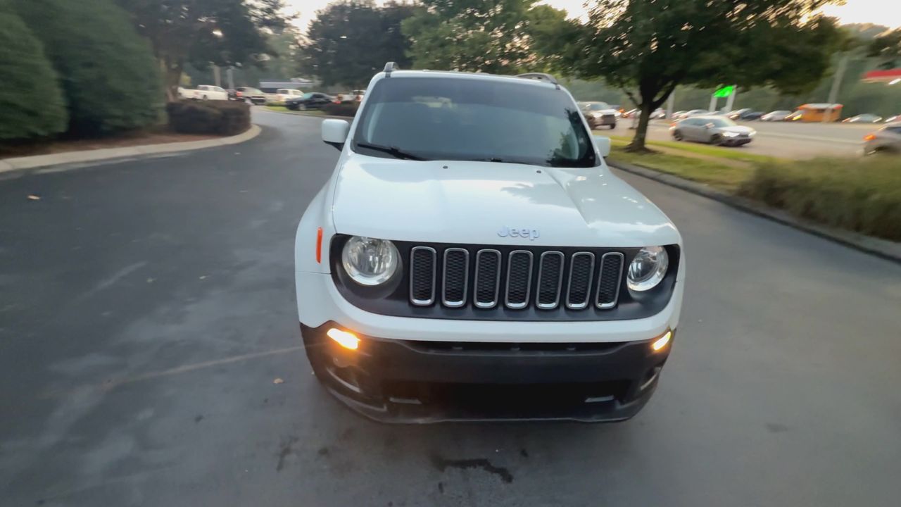 2018 Jeep Renegade Latitude North Edition photo 3