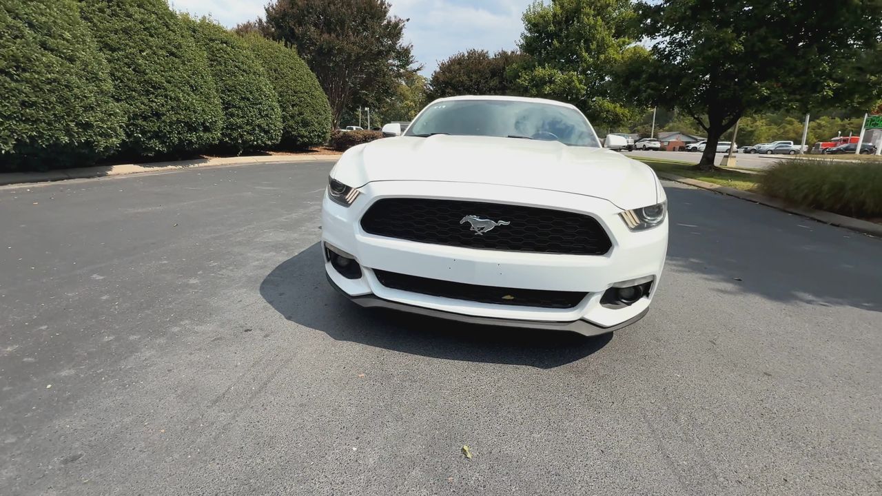 2016 Ford Mustang EcoBoost photo 3