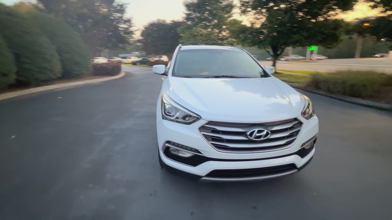 2017 Hyundai Santa Fe Sport photo 2