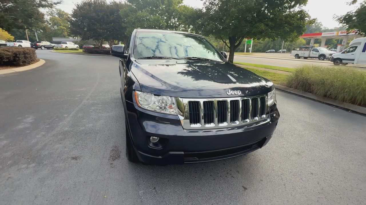 2013 Jeep Grand Cherokee Laredo photo 3