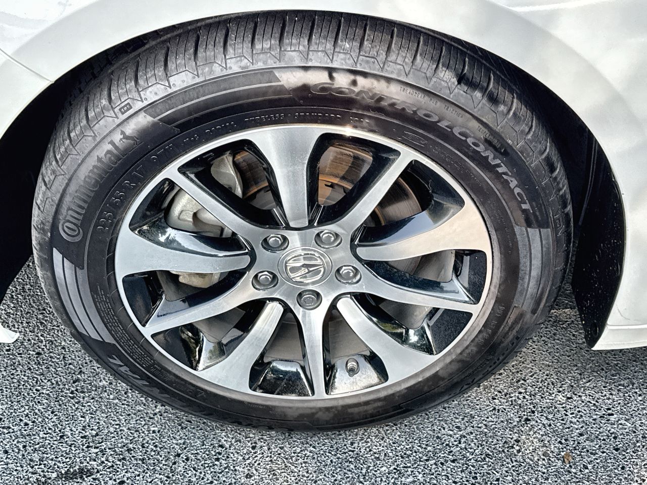 2016 Acura TLX Base photo 10