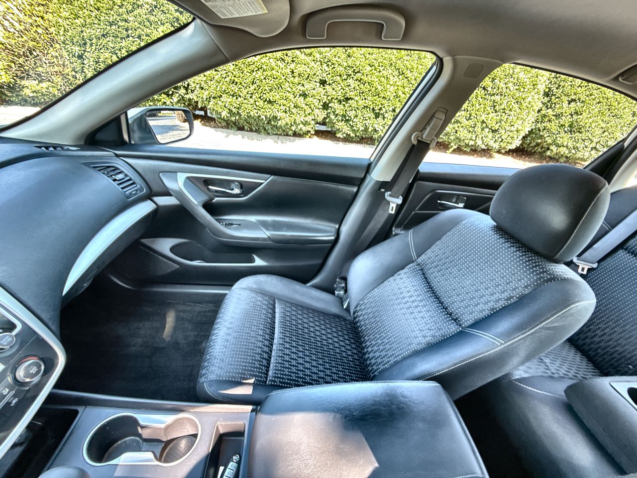 2016 Nissan Altima 2.5 S photo 19