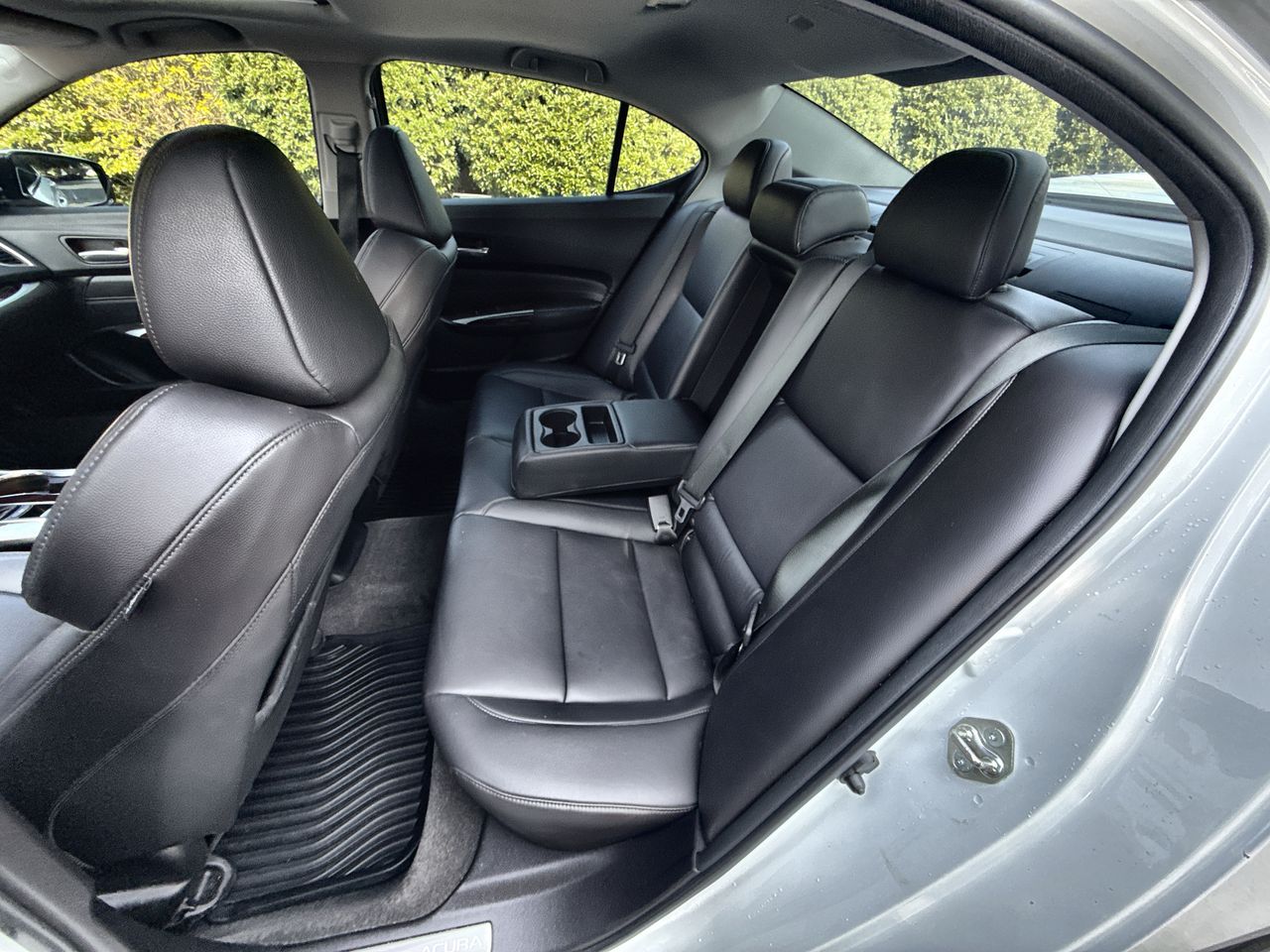 2016 Acura TLX Base photo 21