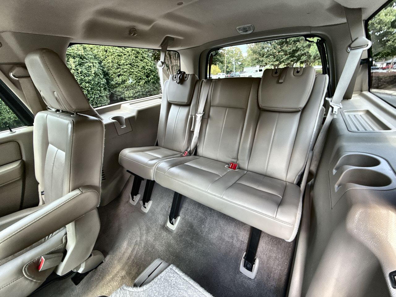 2013 Ford Expedition EL Limited photo 21